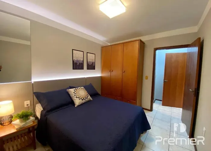 Ap 1Q Casal, 1 Sofa Cama Casal, E 1 Colchao Solteiro, Box Garagem, Wifi, Tv Cabo, 200M Mar
