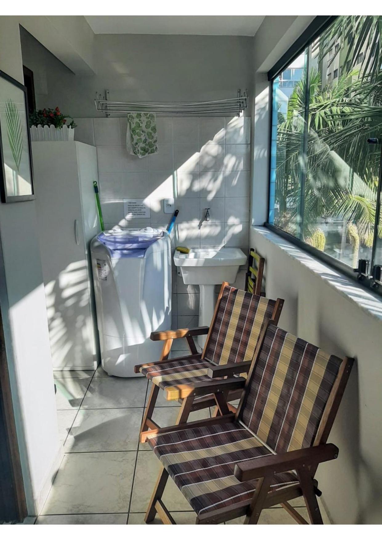 Ap 1q Casal, 1 Sofa Cama Casal, E 1 Colchao Solteiro, Box Garagem, Wifi, Tv Cabo, 200m Mar